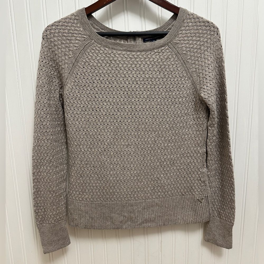 American Eagle Outfitters Open Weave Sweater Size Small